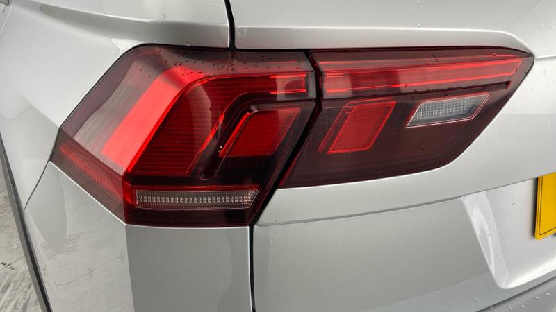 Used Volkswagen Tiguan 2020 for sale - 76776746: Photo 32