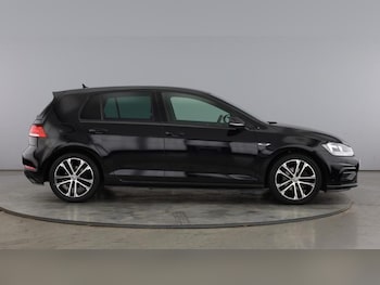 Used Volkswagen Golf 2018 for sale - 76488574: Photo