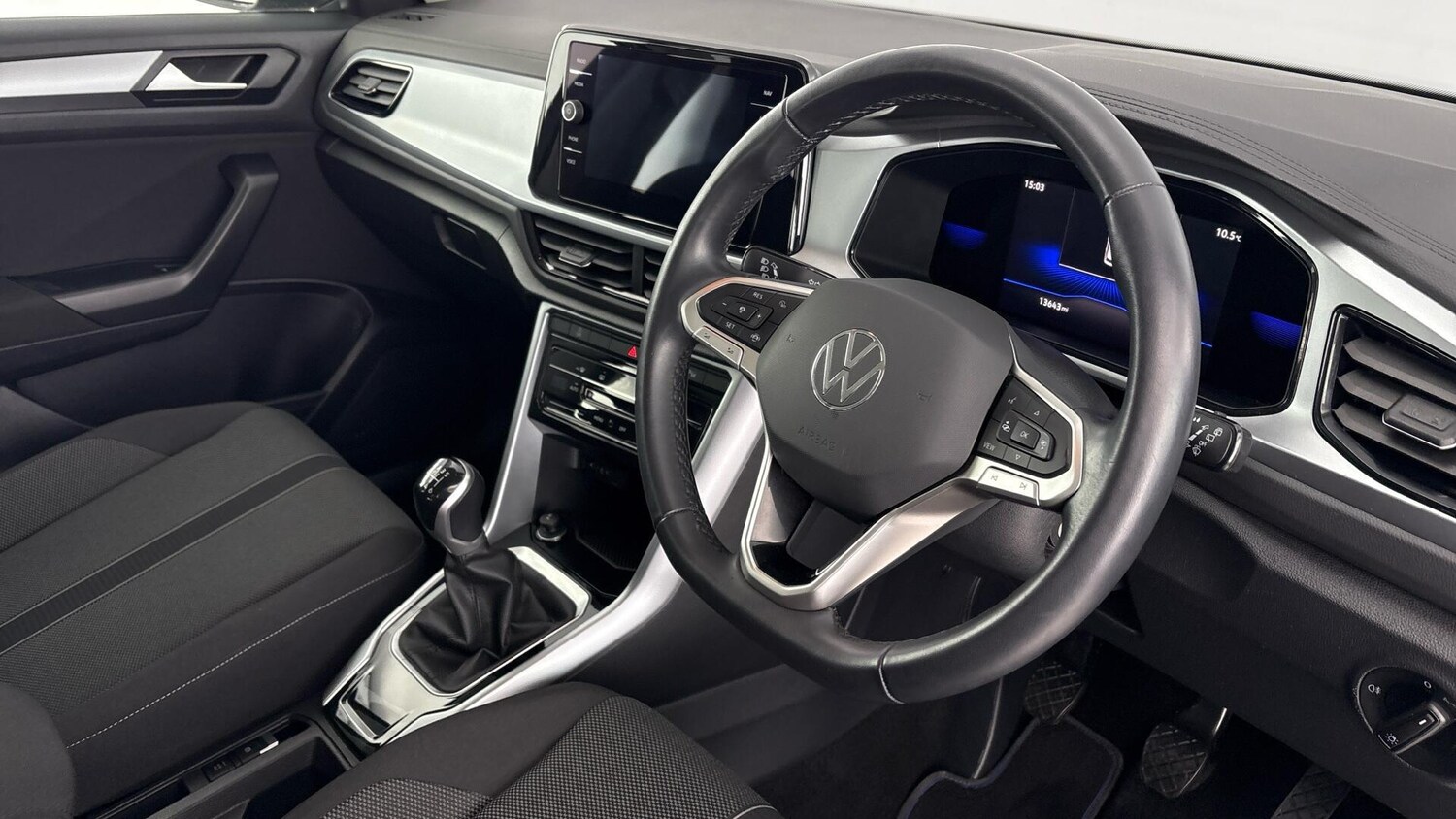 Used Volkswagen T-Roc 2022 for sale - 77602215: Photo 6