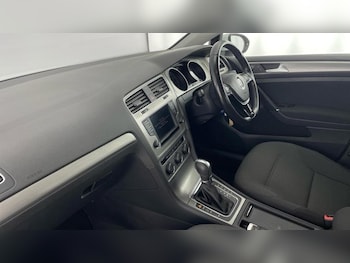 Used Volkswagen Golf 2016 for sale - 75361409: Photo