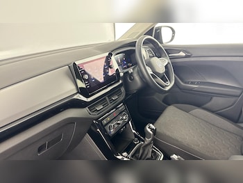 Used Volkswagen T-Cross 2024 for sale - 78411929: Photo