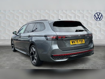 Used Volkswagen Passat 2025 for sale - 77100692: Photo