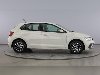 Used Volkswagen Polo 2023 for sale - 76405232: Photo