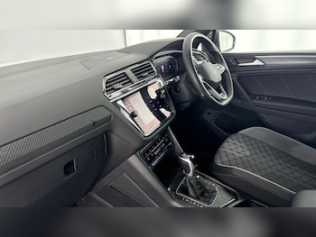 Used Volkswagen Tiguan 2023 for sale - 77064017: Photo