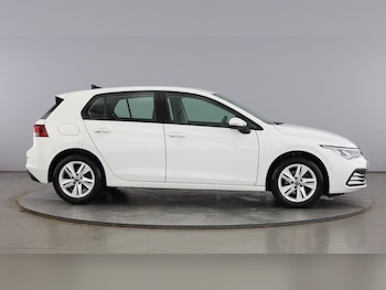 Used Volkswagen Golf 2022 for sale - 77602360: Photo