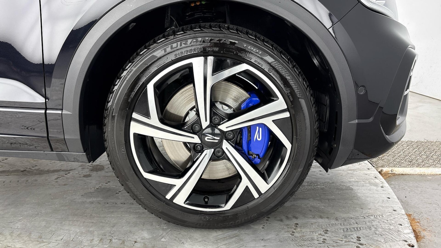 Used Volkswagen T-Roc 2025 for sale - 77506408: Photo 5