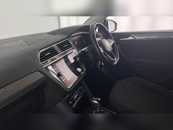 Used Volkswagen Tiguan Allspace 2021 for sale - 76631253: Photo