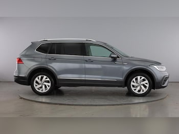 Used Volkswagen Tiguan Allspace 2021 for sale - 76631253: Photo