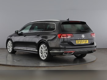 Used Volkswagen Passat 2020 for sale - 79113507: Photo