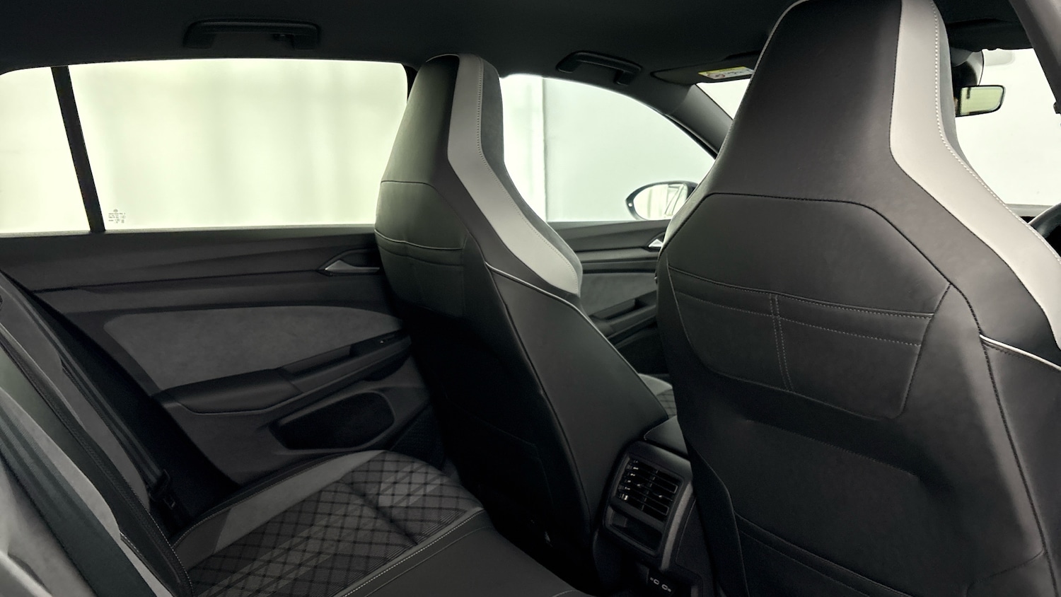 Used Volkswagen Golf 2024 for sale - 77896381: Photo 18