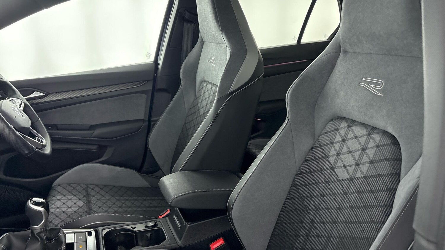 Used Volkswagen Golf 2024 for sale - 77896381: Photo 32