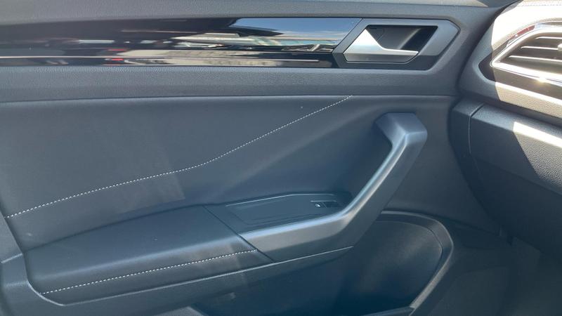 Used Volkswagen T-Roc 2023 for sale - 76196609: Photo 46