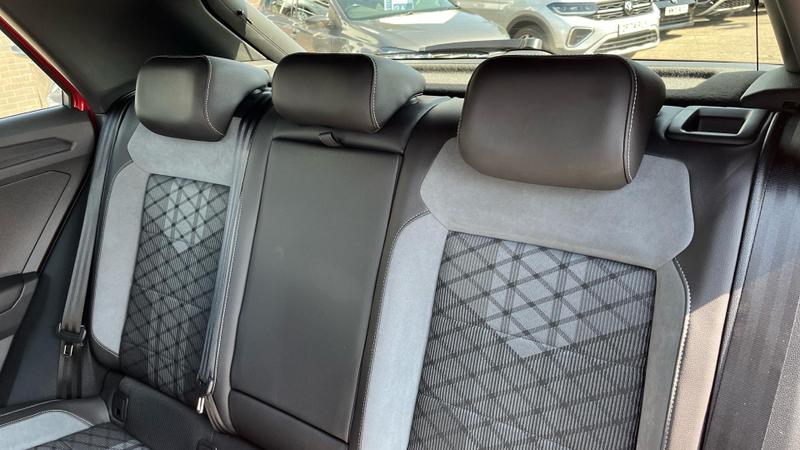 Used Volkswagen T-Roc 2023 for sale - 76196609: Photo 8
