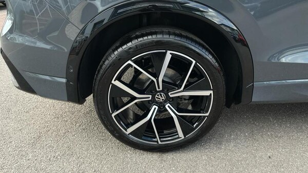 Used Volkswagen Tiguan 2025 for sale - 75403509: Photo 32