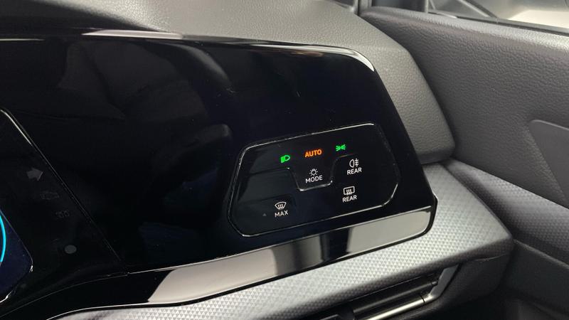 Used Volkswagen Golf 2022 for sale - 77006133: Photo 24