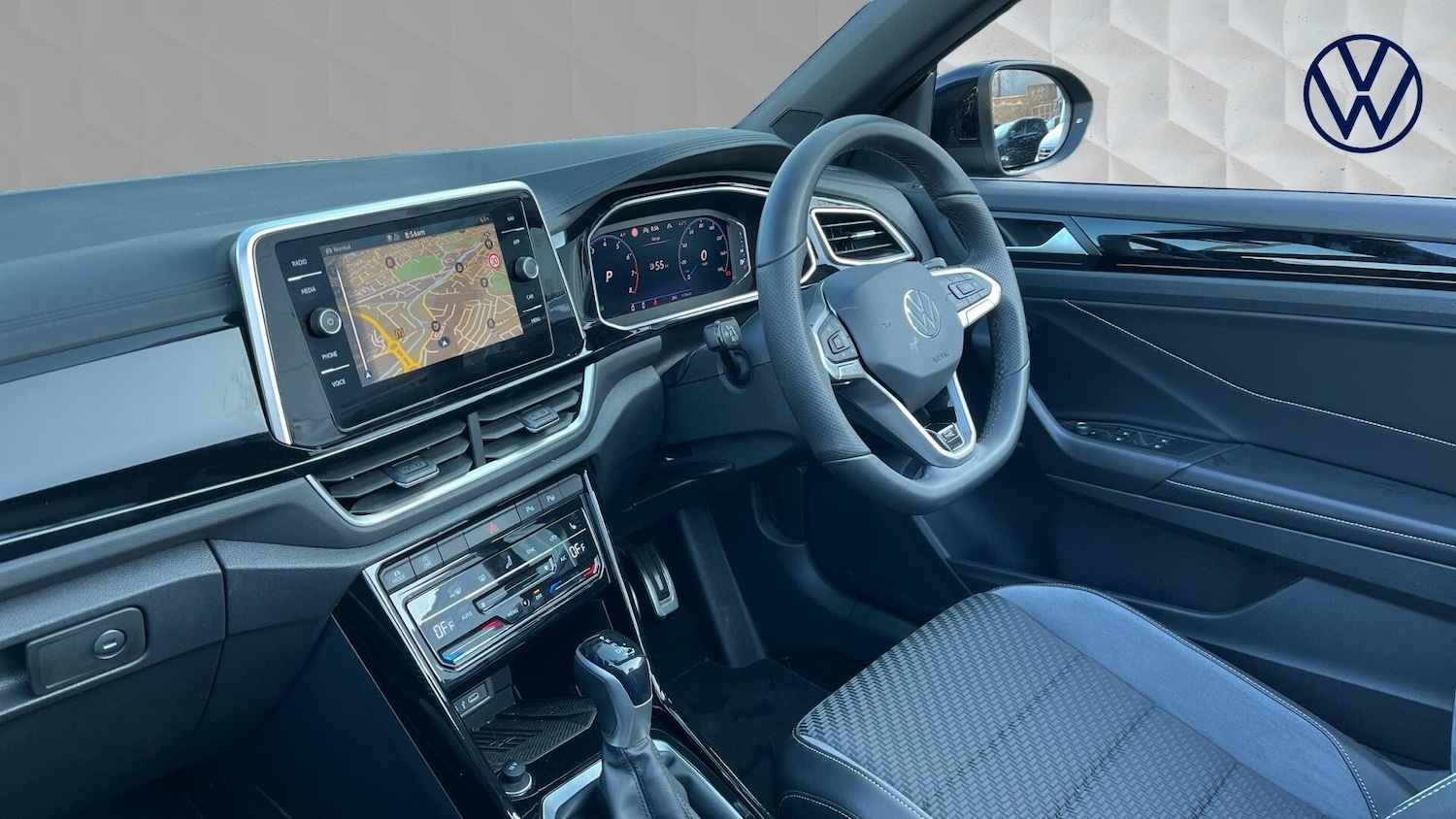 Used Volkswagen T-Roc 2025 for sale - 77602419: Photo 2