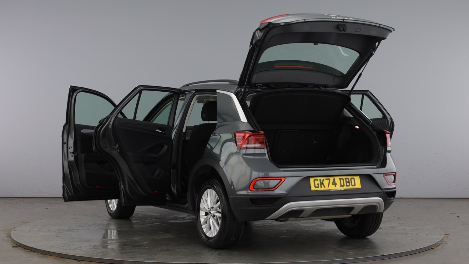 Used Volkswagen T-Roc 2024 for sale - 77602480: Photo 12