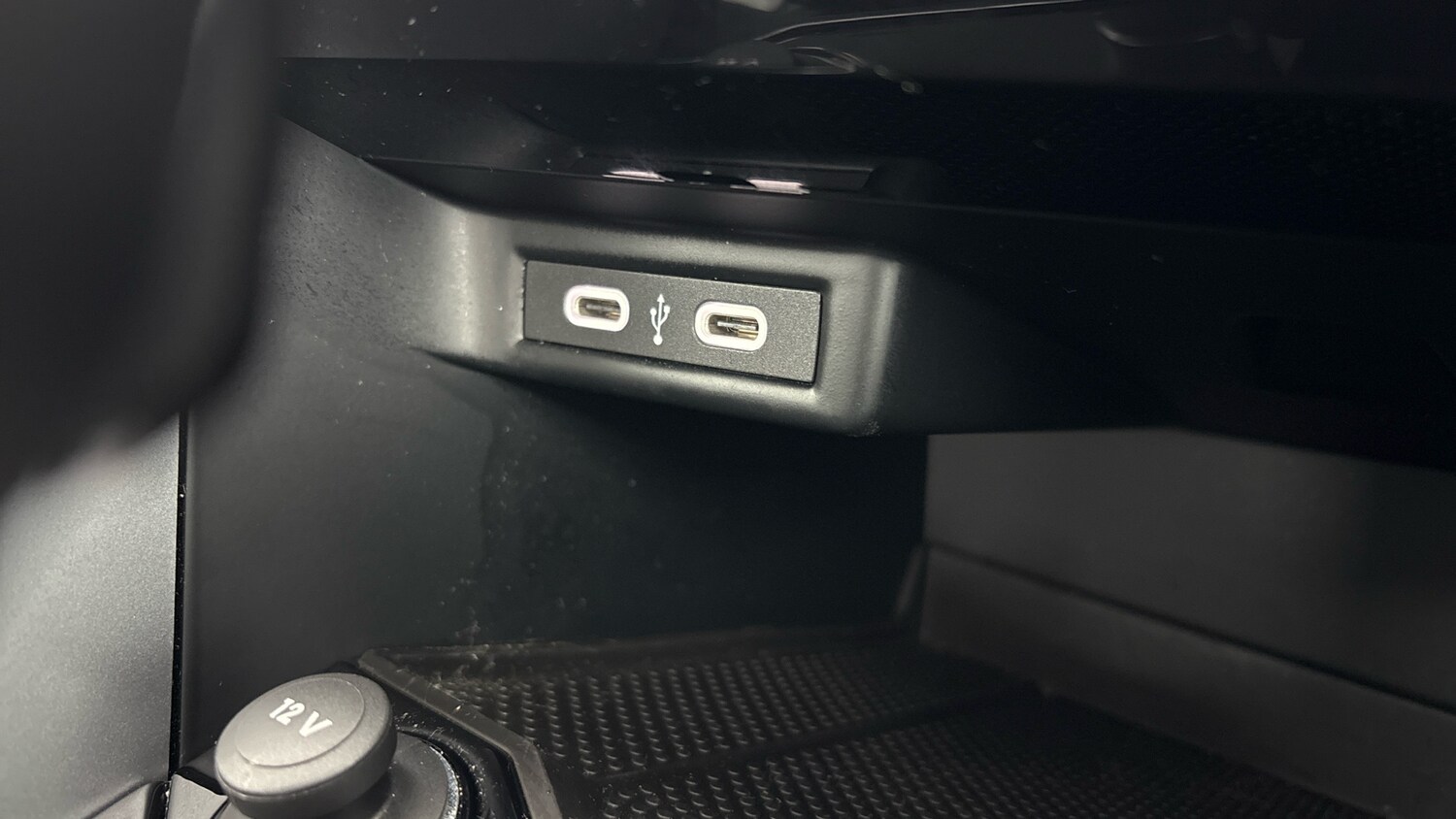 Used Volkswagen T-Roc 2024 for sale - 77602480: Photo 26