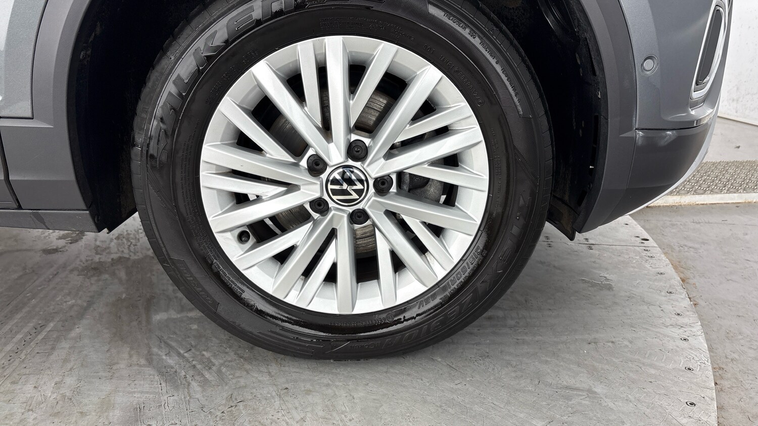 Used Volkswagen T-Roc 2024 for sale - 77602480: Photo 35