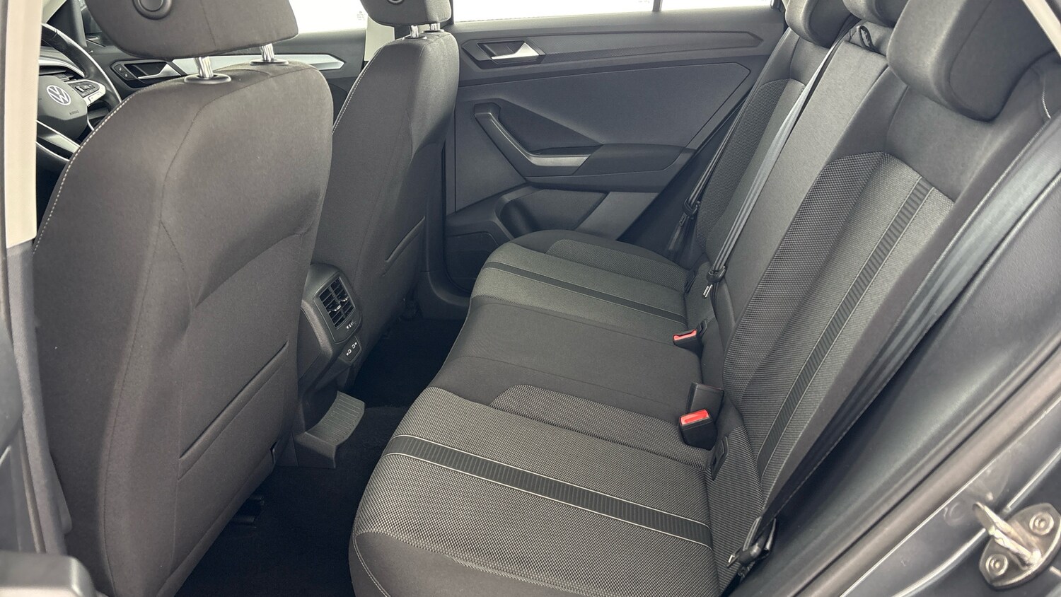 Used Volkswagen T-Roc 2024 for sale - 77602480: Photo 40