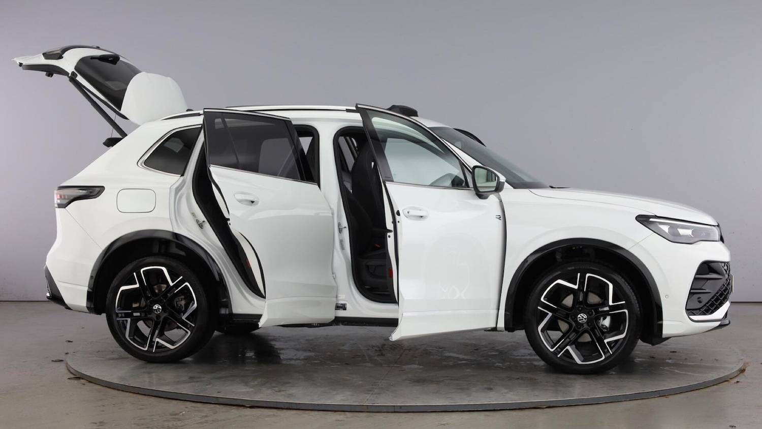 Used Volkswagen Tiguan 2025 for sale - 77718163: Photo 10