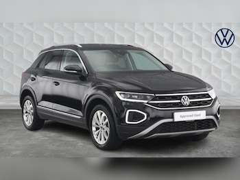 Used Volkswagen T-Roc 2023 for sale - 75627458: Photo