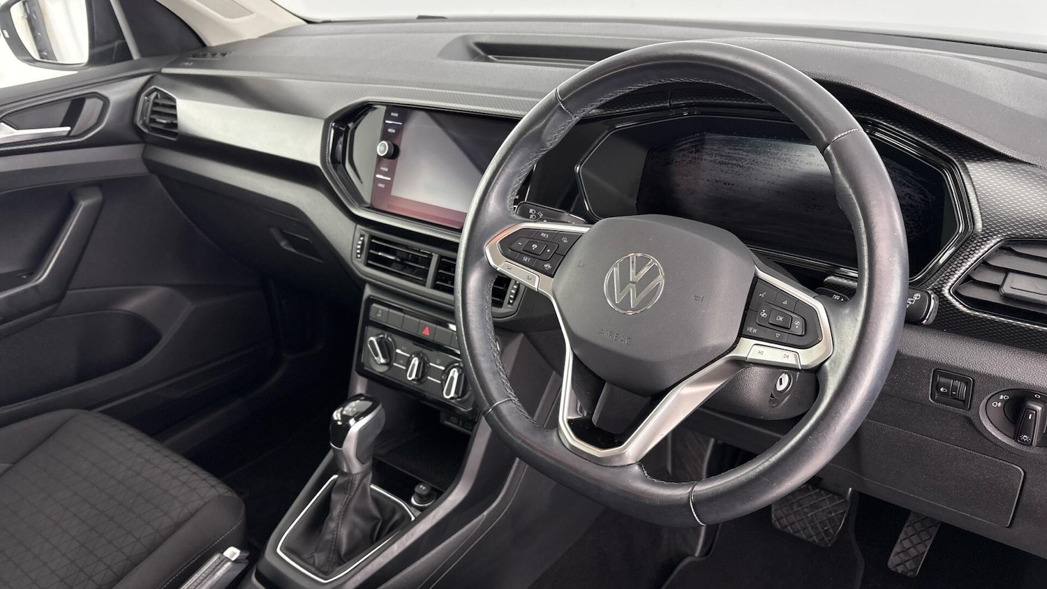 Used Volkswagen T-Cross 2022 for sale - 77602273: Photo 6