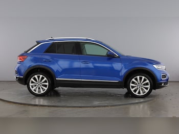 Used Volkswagen T-Roc 2021 for sale - 78618012: Photo