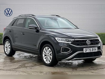 Used Volkswagen T-Roc 2025 for sale - 78873674: Photo