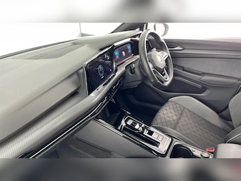 Used Volkswagen Golf 2022 for sale - 76290379: Photo