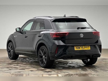Used Volkswagen T-Roc 2025 for sale - 78736433: Photo