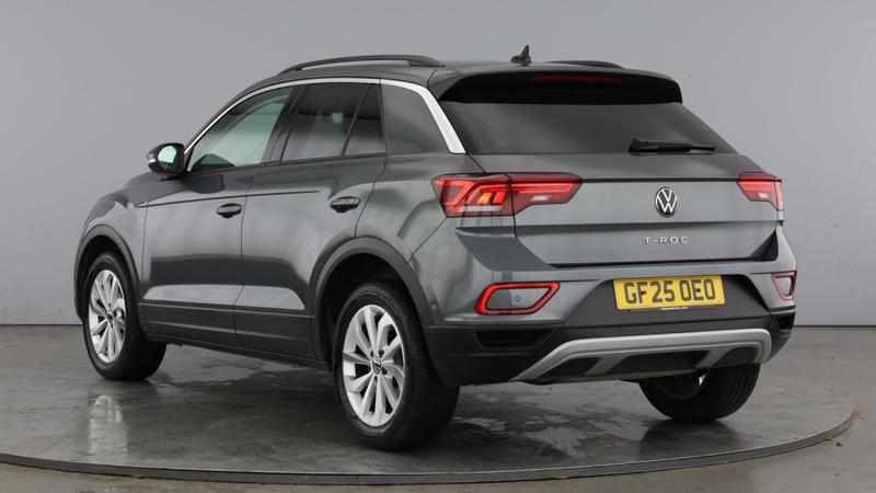 Used Volkswagen T-Roc 2025 for sale - 76706080: Photo 3
