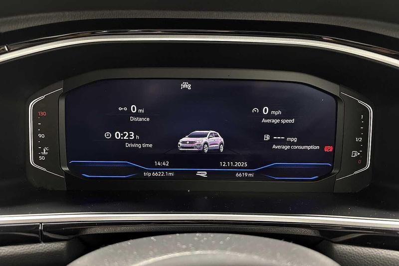 Used Volkswagen T-Roc for sale - 77186939: Photo 11