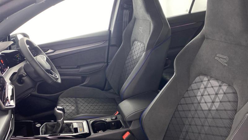 Used Volkswagen Golf 2025 for sale - 76706082: Photo 32