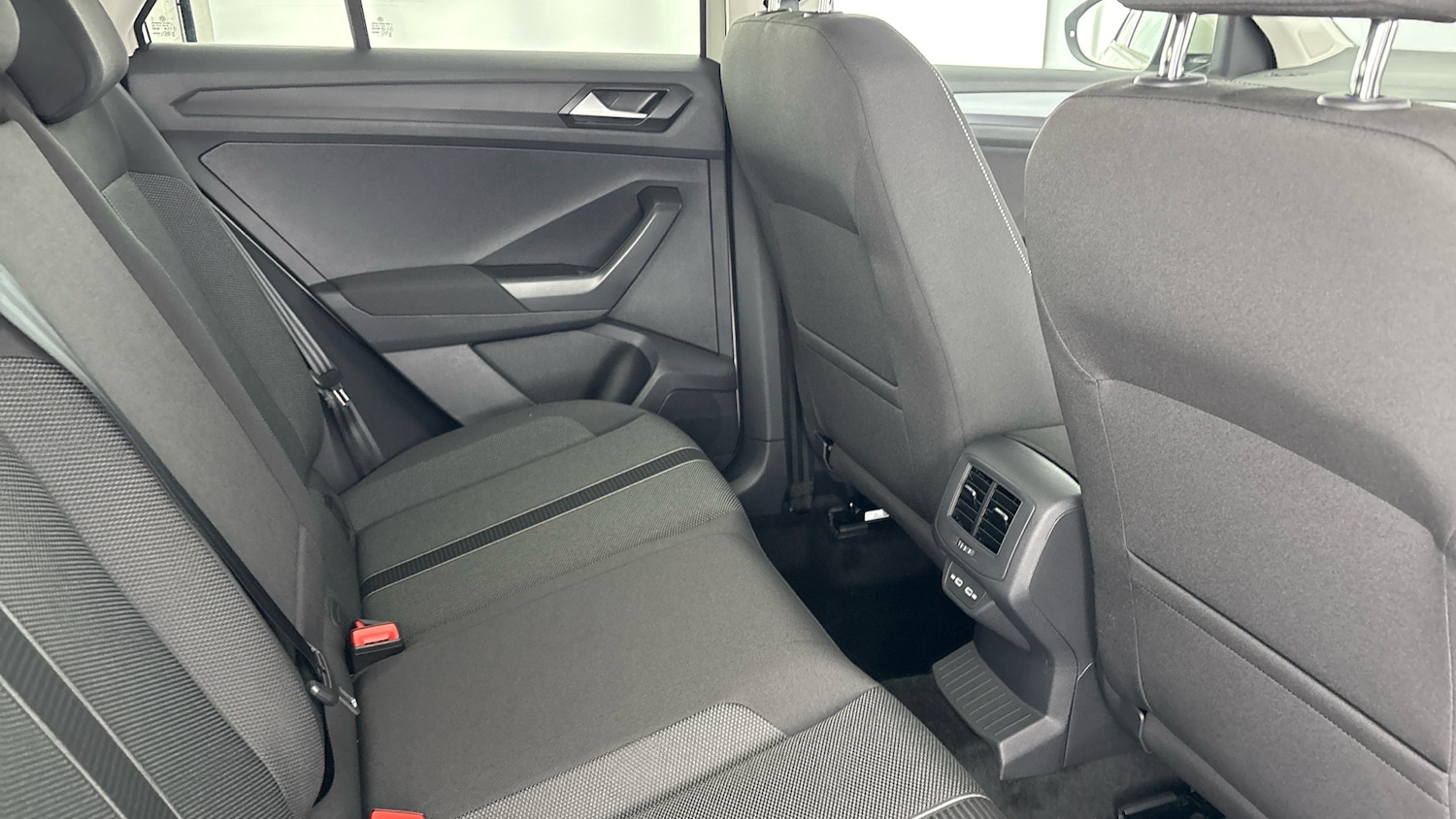 Used Volkswagen T-Roc 2026 for sale - 78202225: Photo 23