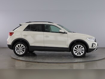 Used Volkswagen T-Roc 2026 for sale - 78202225: Photo