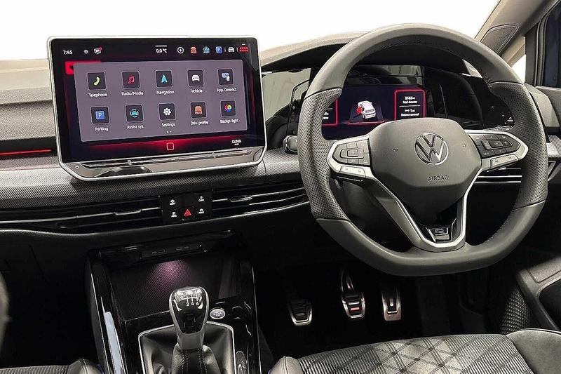 Used Volkswagen Golf 2025 for sale - 76782245: Photo 2