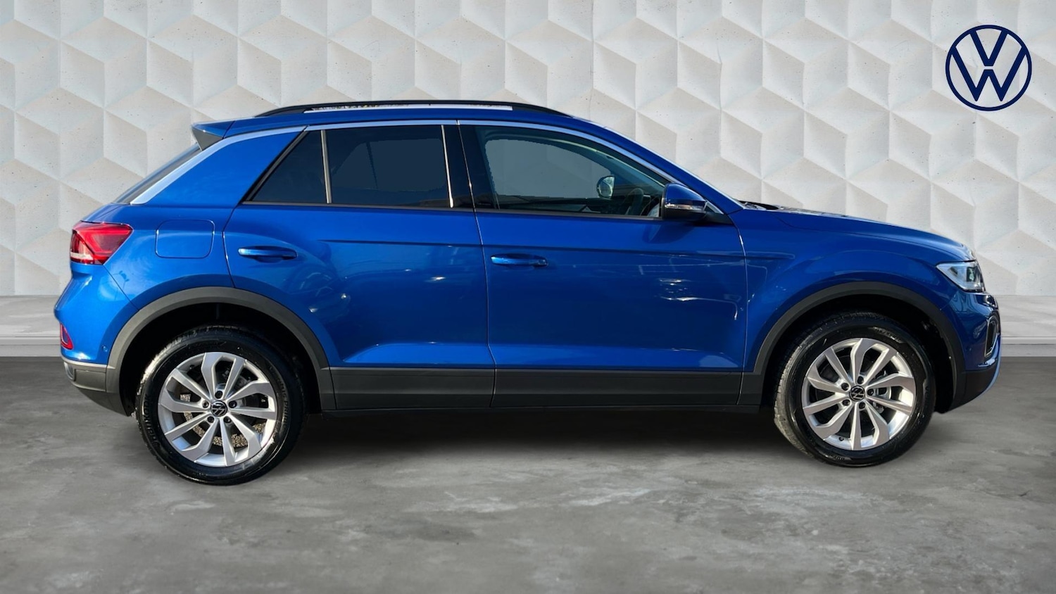 Used Volkswagen T-Roc 2025 for sale - 77515493: Photo 4