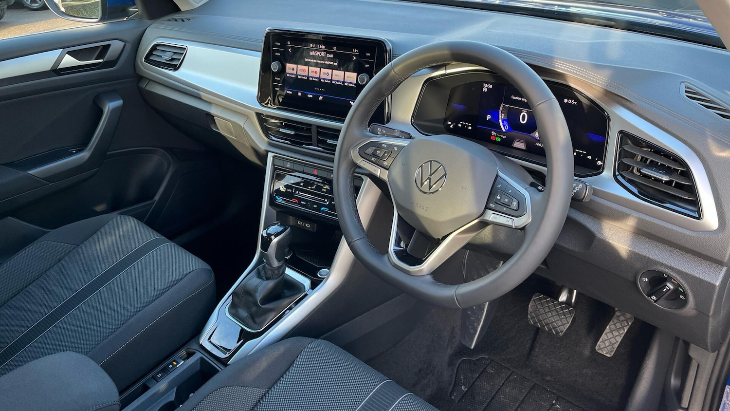 Used Volkswagen T-Roc 2025 for sale - 77515493: Photo 6