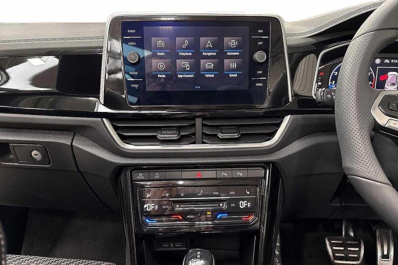 Used Volkswagen T-Roc 2025 for sale - 76706084: Photo 12