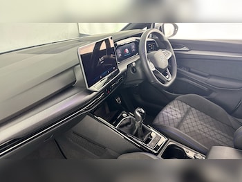 Used Volkswagen Golf 2025 for sale - 79476999: Photo