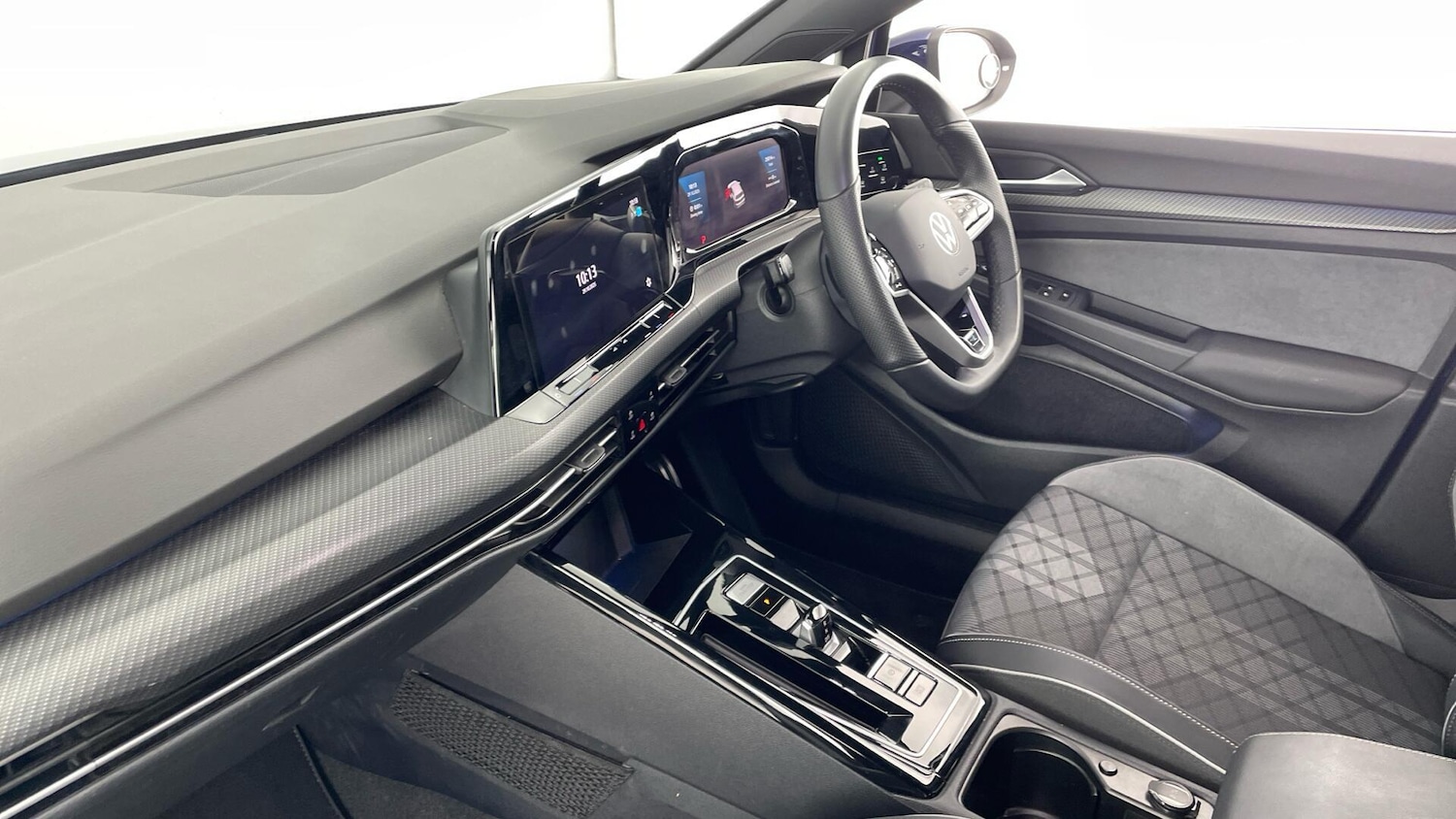 Used Volkswagen Golf 2024 for sale - 77506381: Photo 2