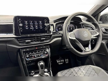 Used Volkswagen T-Roc 2025 for sale - 78499532: Photo