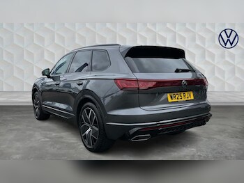 Used Volkswagen Touareg 2025 for sale - 75228395: Photo