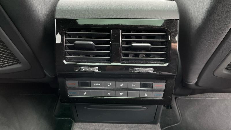 Used Volkswagen Touareg 2025 for sale - 75228395: Photo 41