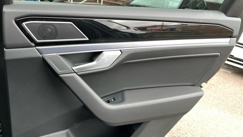 Used Volkswagen Touareg 2025 for sale - 75228395: Photo 42