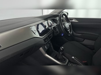 Used Volkswagen Polo 2019 for sale - 76382177: Photo