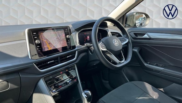 Used Volkswagen T-Roc 2024 for sale - 74961481: Photo 2