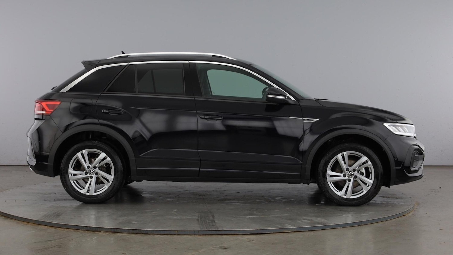 Used Volkswagen T-Roc 2025 for sale - 77602348: Photo 4