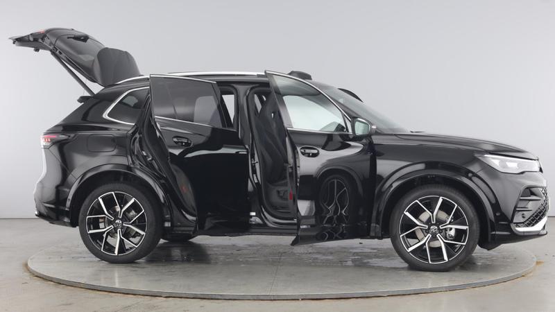 Used Volkswagen Tiguan 2025 for sale - 77198882: Photo 10